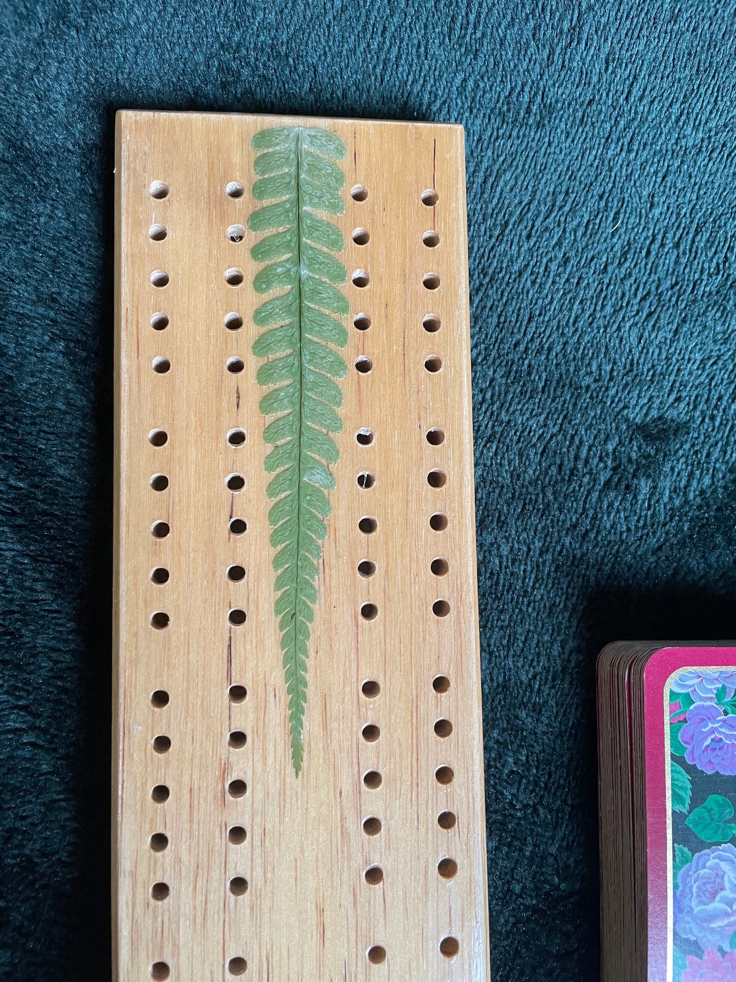 Handmade cribbage board with real fern leaves - shabby chic cottagecore goblincore unique nature lover card game