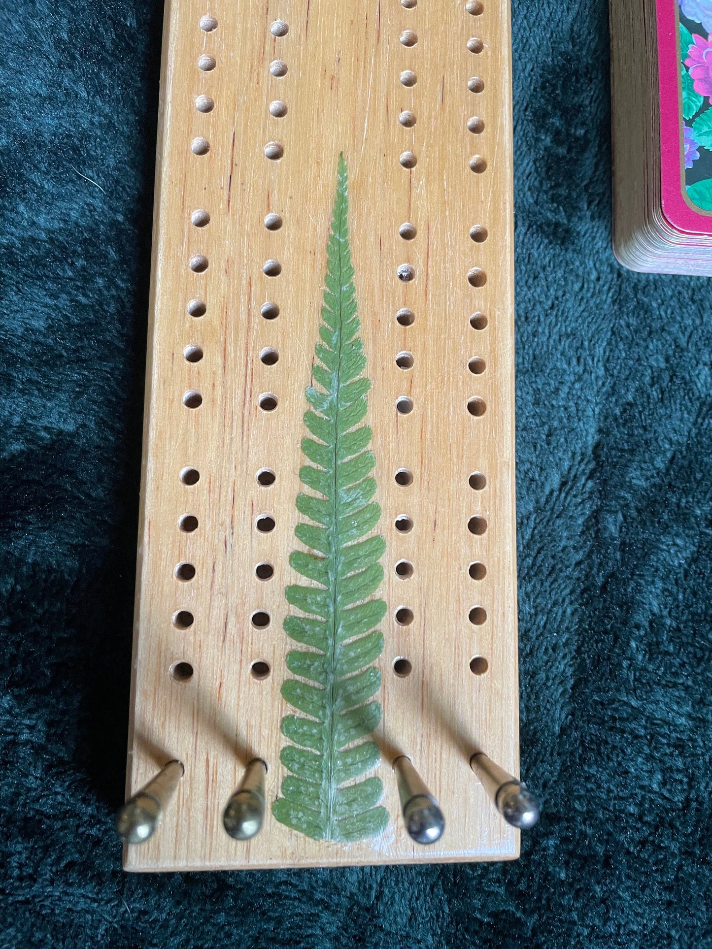 Handmade cribbage board with real fern leaves - shabby chic cottagecore goblincore unique nature lover card game