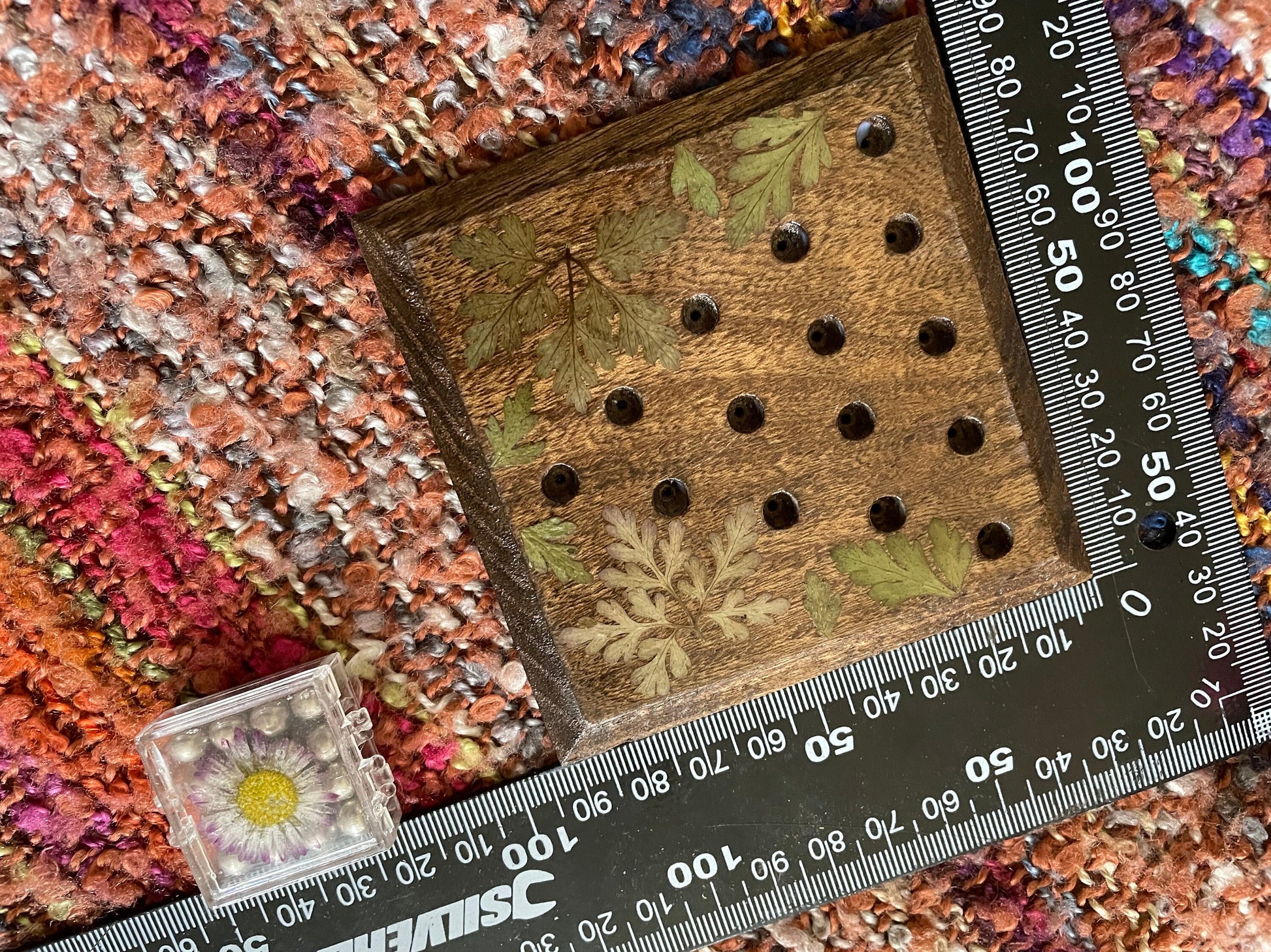 Pyramid solitaire pentagon puzzle board with pressed Daisy and Herb Robert - cottagecore goblincore nature handmade boardgame