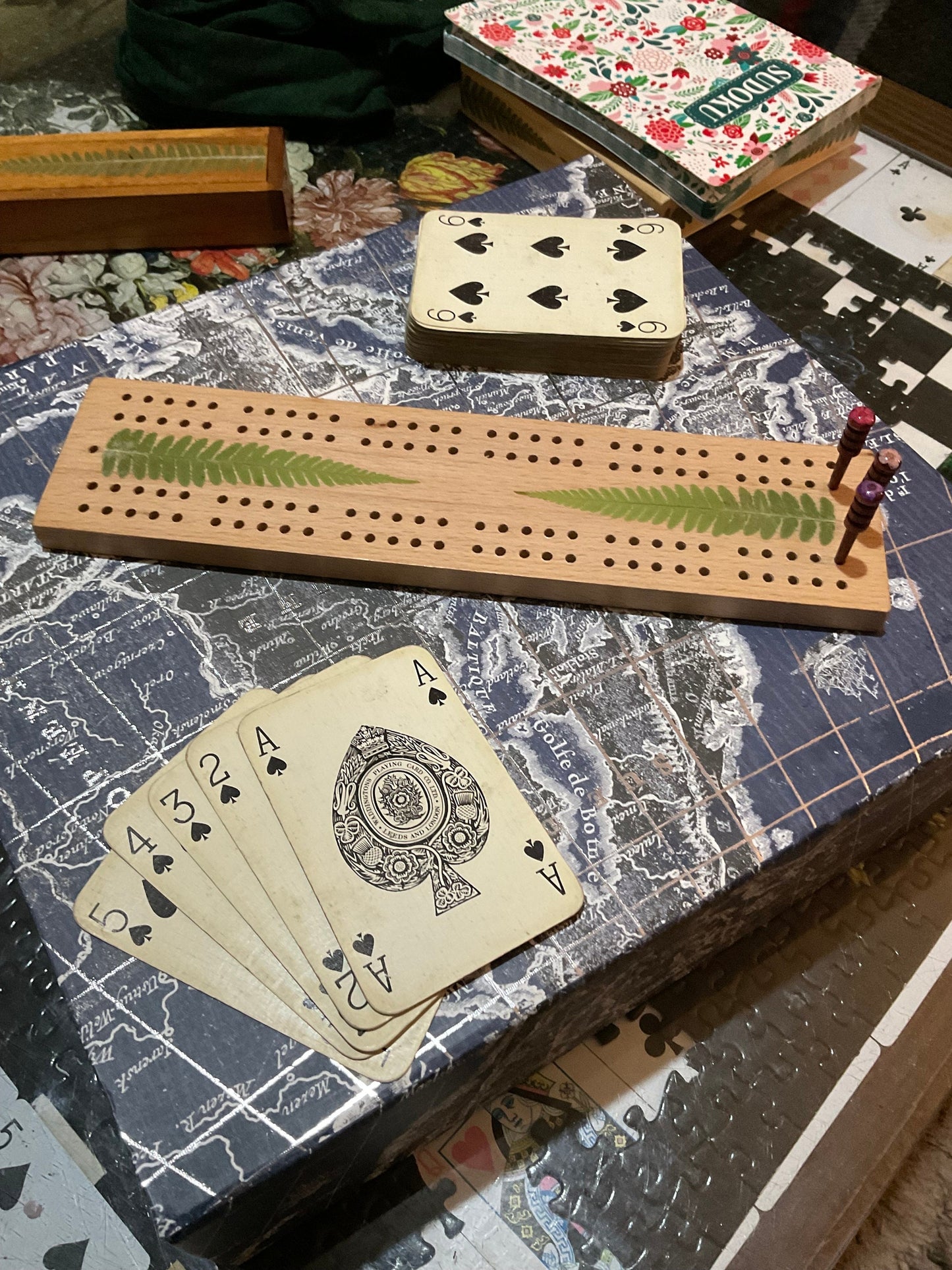 Cribbage board with real fern leaves and blossom flowers - shabby chic cottagecore goblincore unique nature handmade