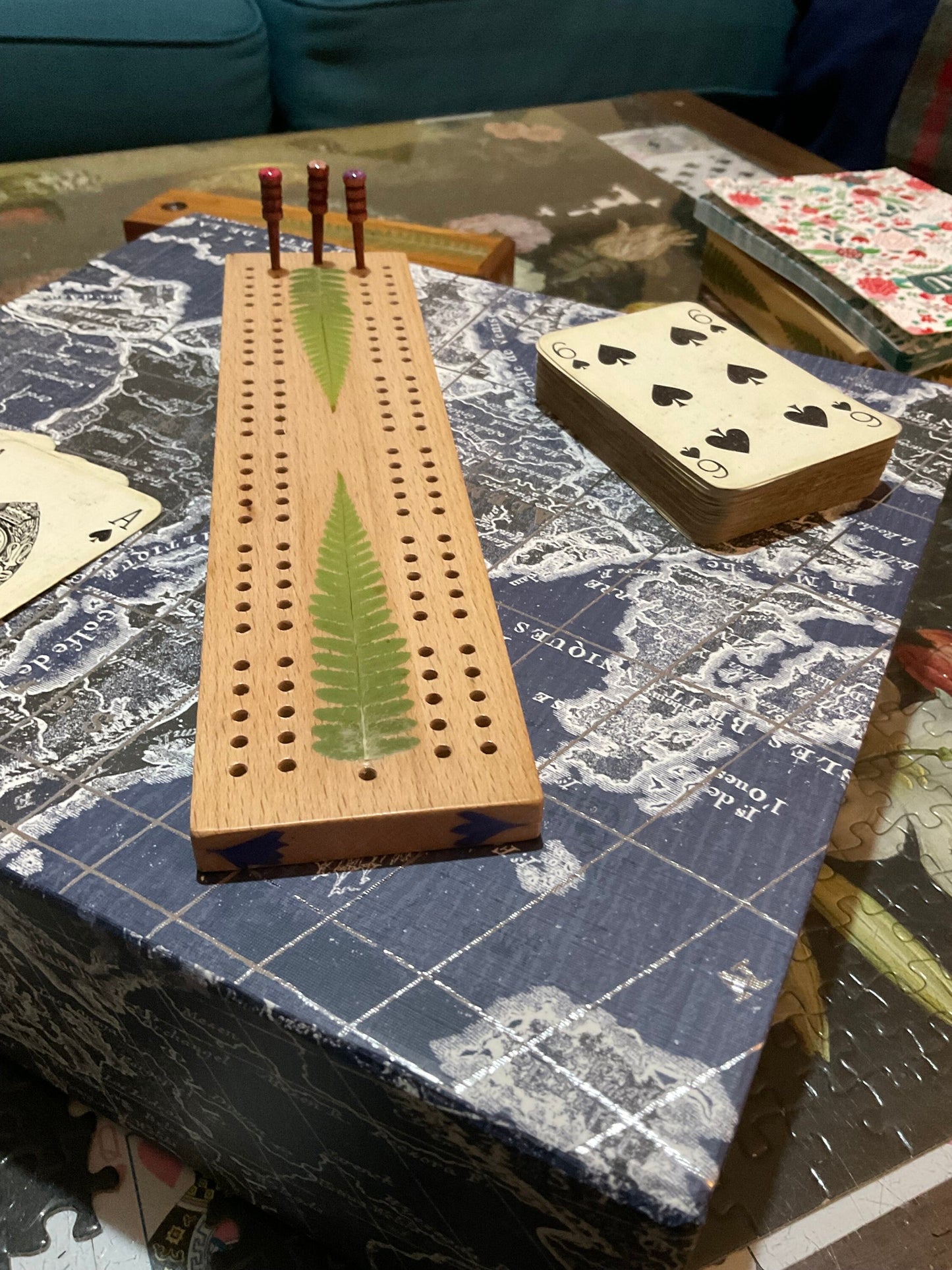 Cribbage board with real fern leaves and blossom flowers - shabby chic cottagecore goblincore unique nature handmade
