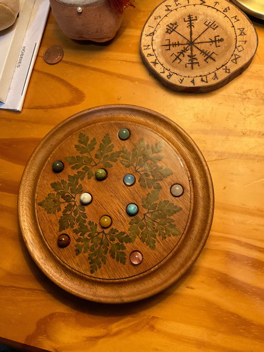 Botanical Pentagon solitaire pentagram board, with preserved herb Robert, gemstone counter cottagecore goblincore unique nature